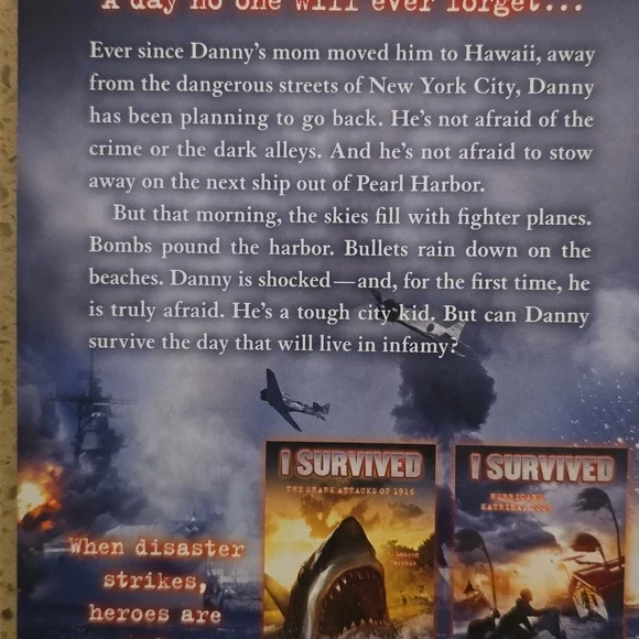 Scholastic I Survived: Pearl Harbor 1941 - Blue and Red Cover - Picture 2 of 2